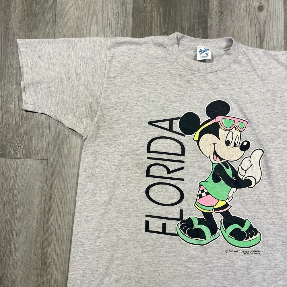 Vintage 90s Mickey Mouse Florida Beach Size Large Disney Summer Cartoon Tshirt
